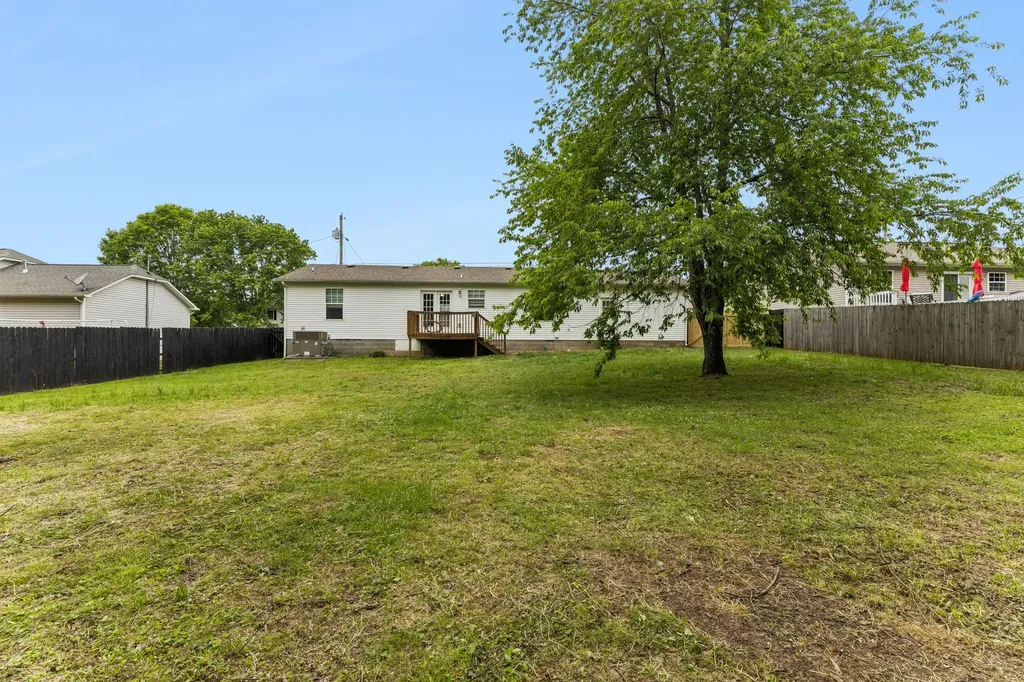 516 Winning Drive Columbia TN 38401