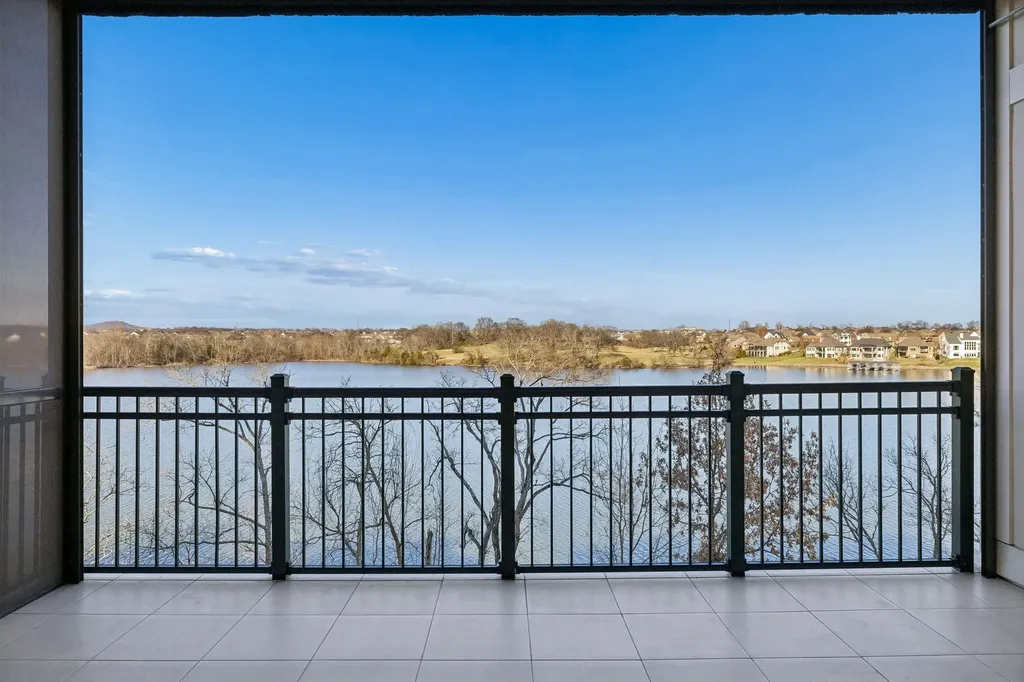 1024 Club View Drive Gallatin TN 37066