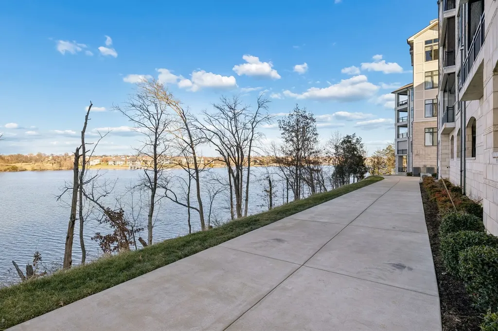 1024 Club View Drive Gallatin TN 37066