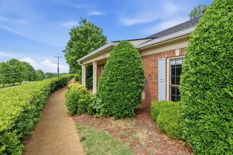 1305 Brentwood Point Brentwood TN 37027
