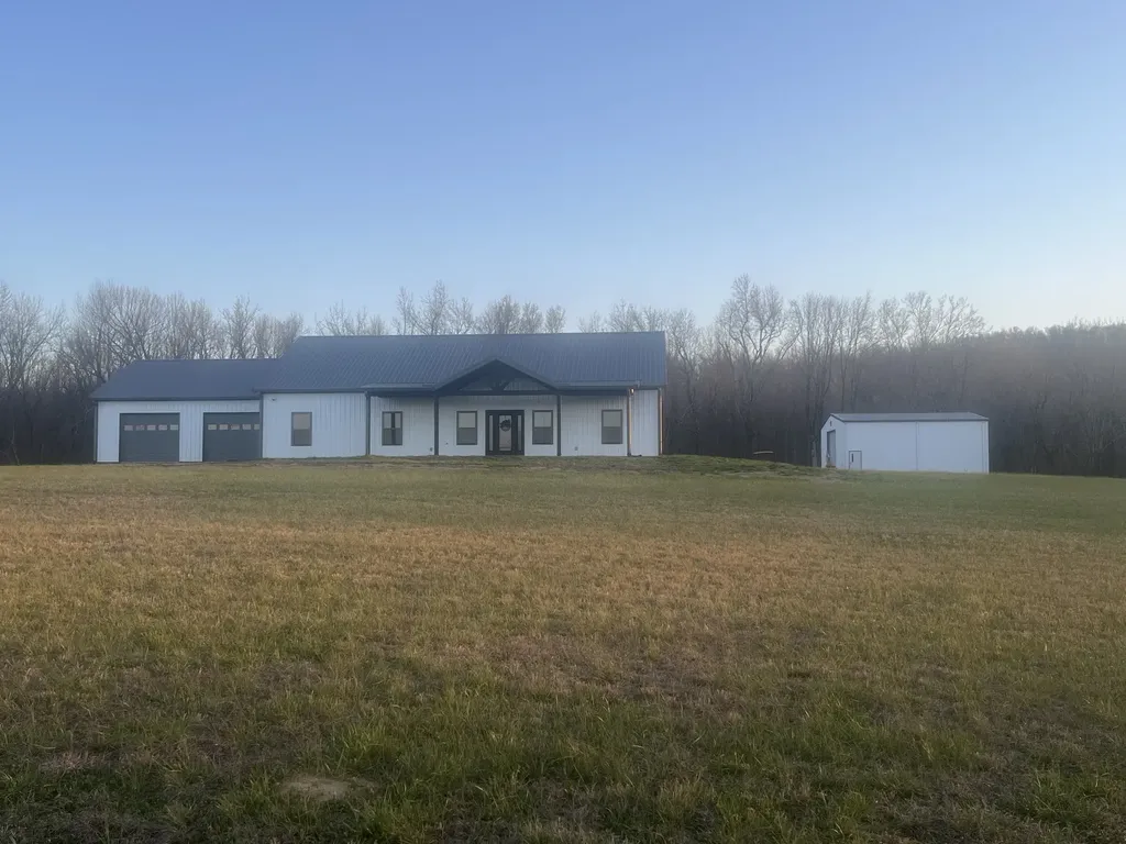 926 Half Acre Road Smithville TN 37166