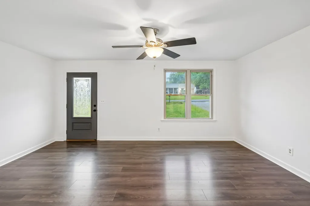 4611 Mandy Lane Murfreesboro TN 37129