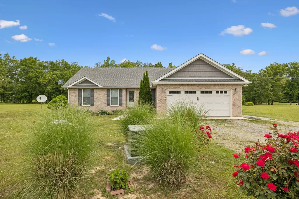 540 Green Meadow Drive Smithville TN 37166