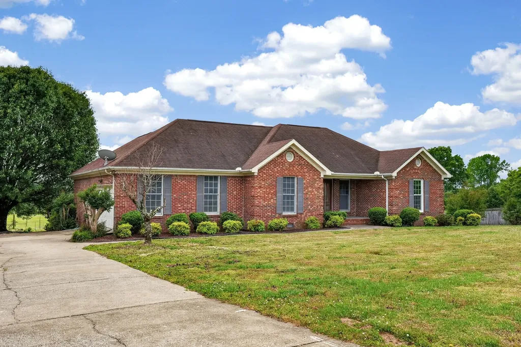 31 Eastridge Road Fayetteville TN 37334