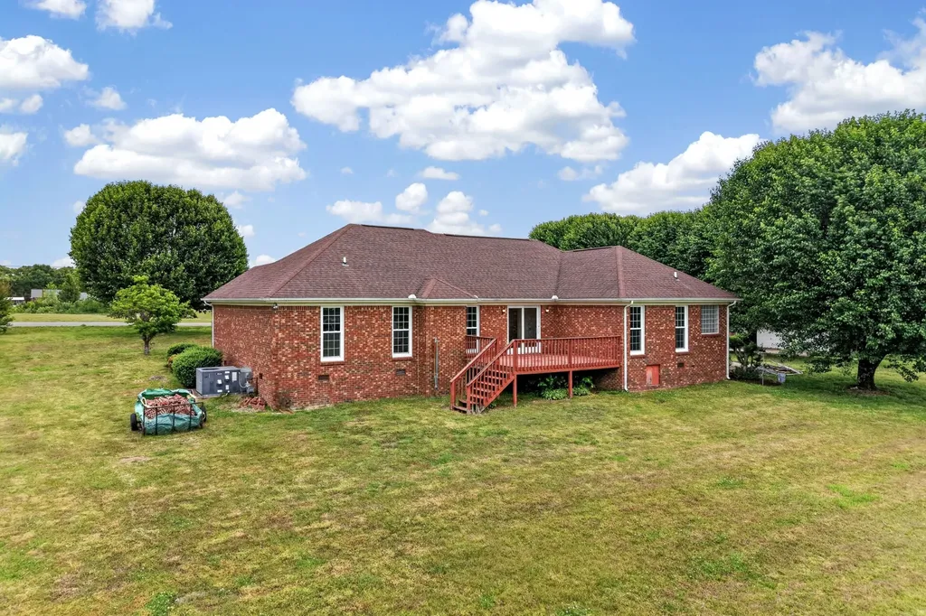 31 Eastridge Road Fayetteville TN 37334