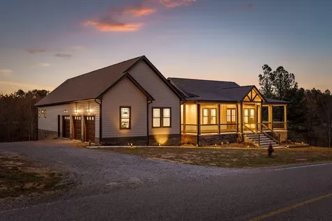 2323 River Bluffs Drive Jasper TN 37347