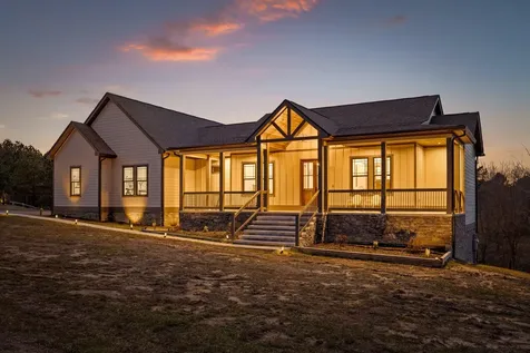 2323 River Bluffs Drive Jasper TN 37347