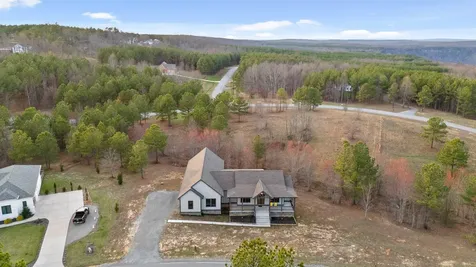 2323 River Bluffs Drive Jasper TN 37347