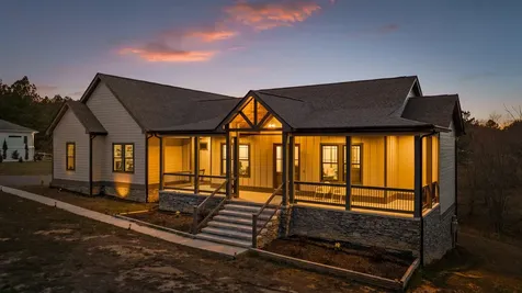 2323 River Bluffs Drive Jasper TN 37347