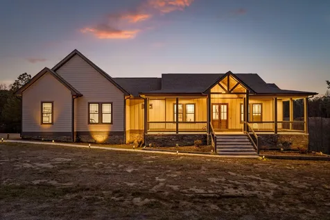 2323 River Bluffs Drive Jasper TN 37347