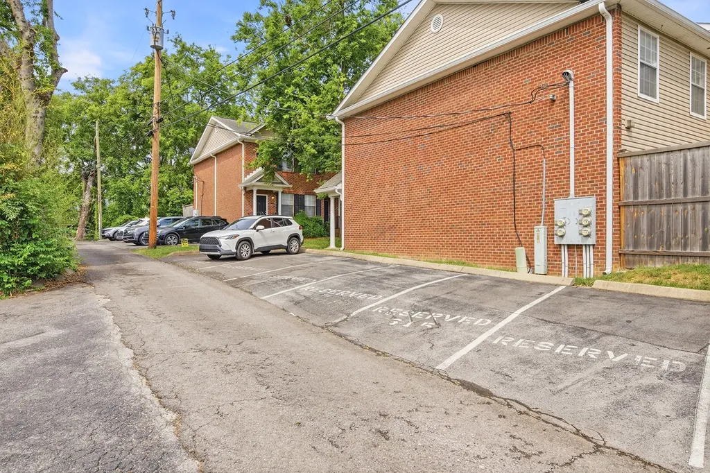 3161 Parthenon Avenue Nashville TN 37203