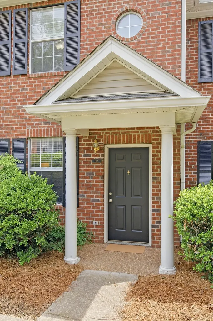 3161 Parthenon Avenue Nashville TN 37203