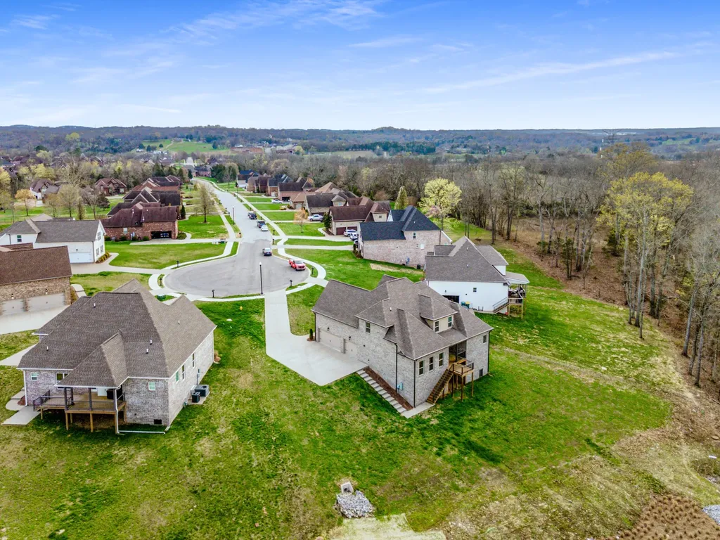 232 Amana Drive Lebanon TN 37087
