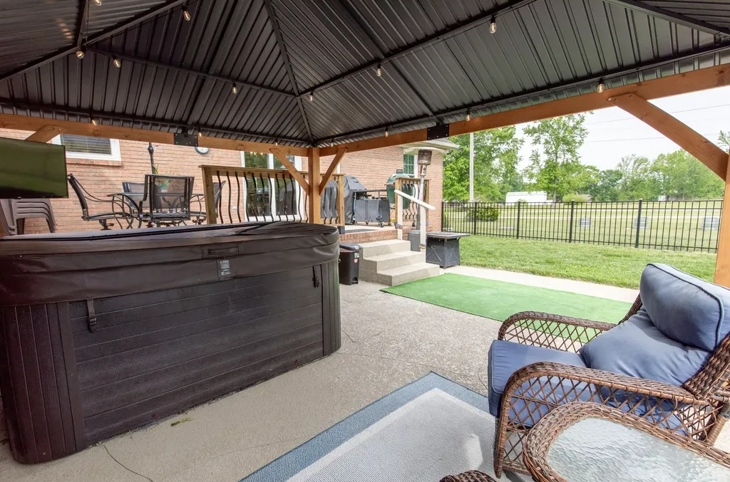 3030 Highway 25w Cottontown TN 37048