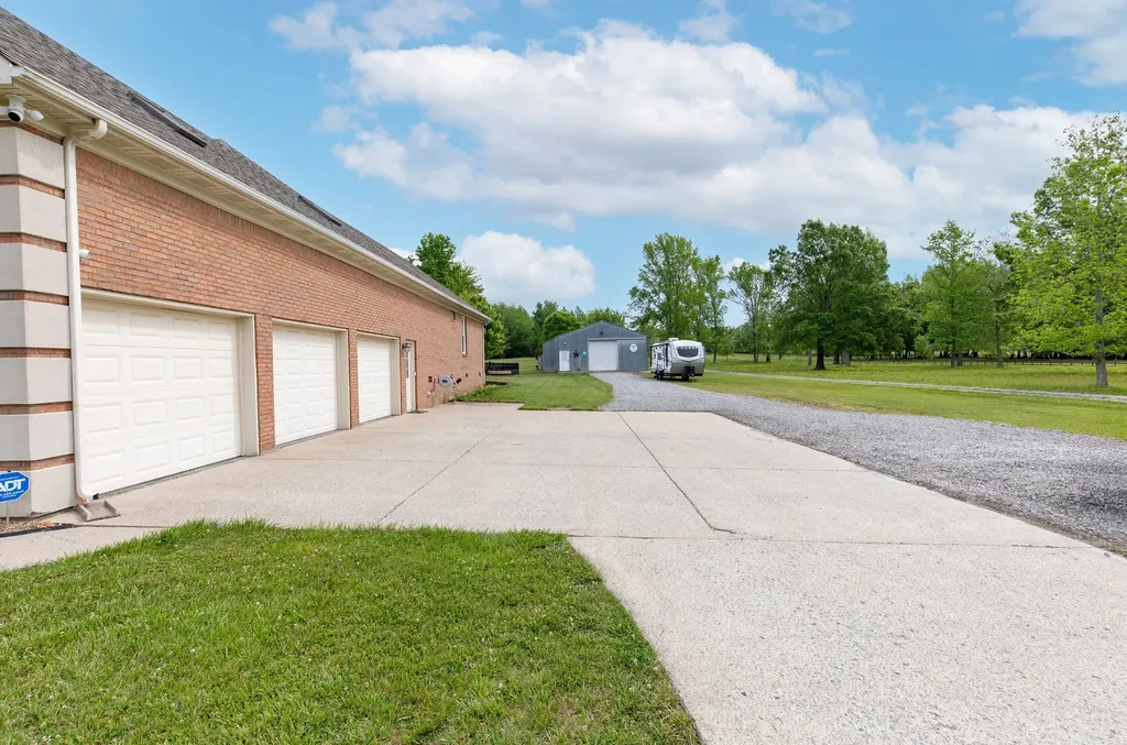 3030 Highway 25w Cottontown TN 37048