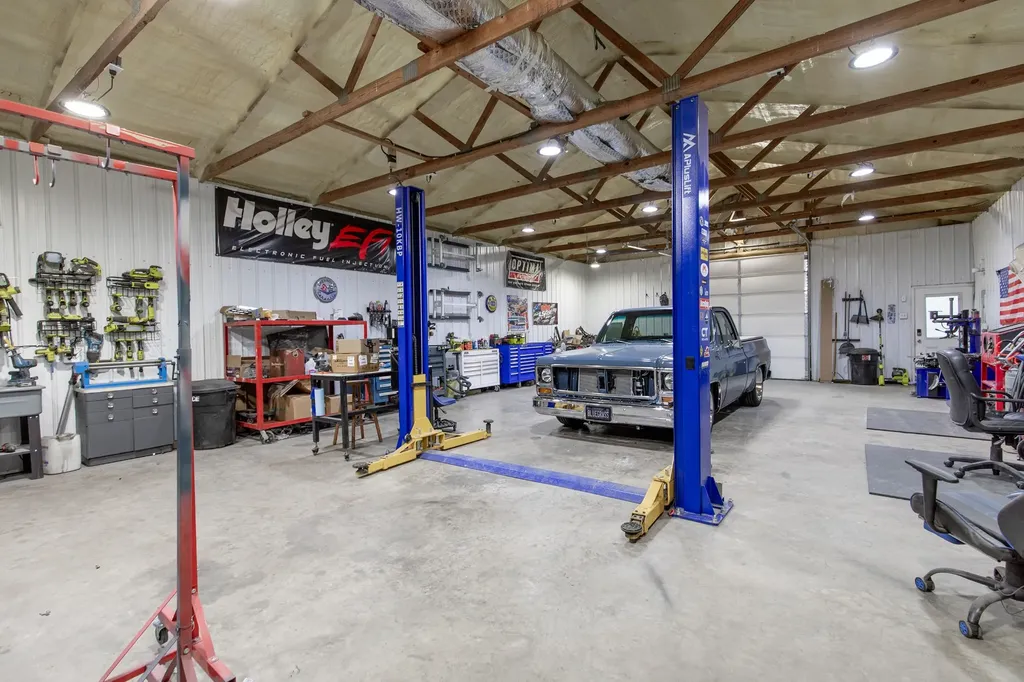 3030 Highway 25w Cottontown TN 37048