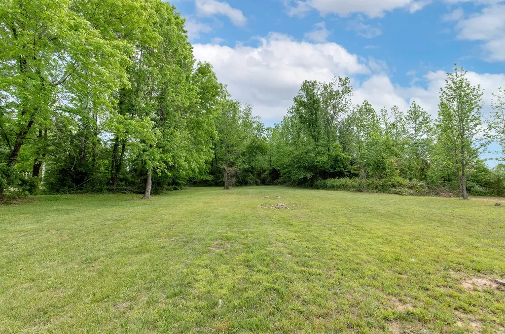 3030 Highway 25w Cottontown TN 37048