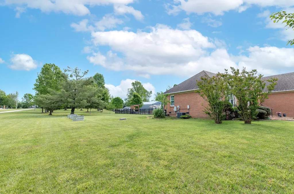3030 Highway 25w Cottontown TN 37048