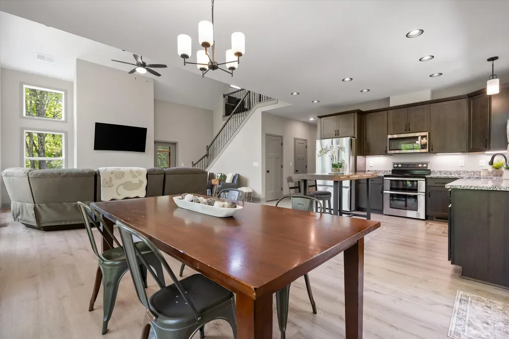 3227 Bluff View Drive, W Dunlap TN 37327