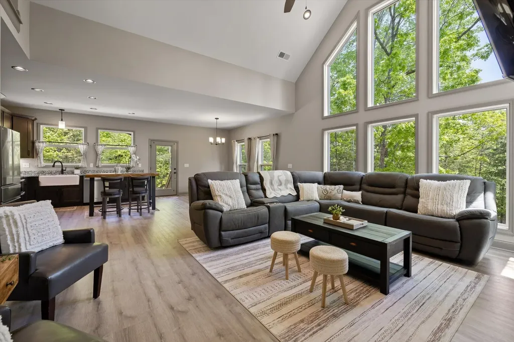 3227 Bluff View Drive, W Dunlap TN 37327