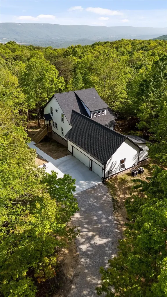 3227 Bluff View Drive, W Dunlap TN 37327