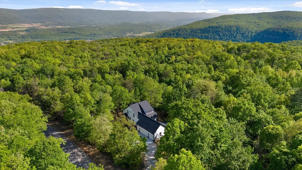 3227 Bluff View Drive, W Dunlap TN 37327