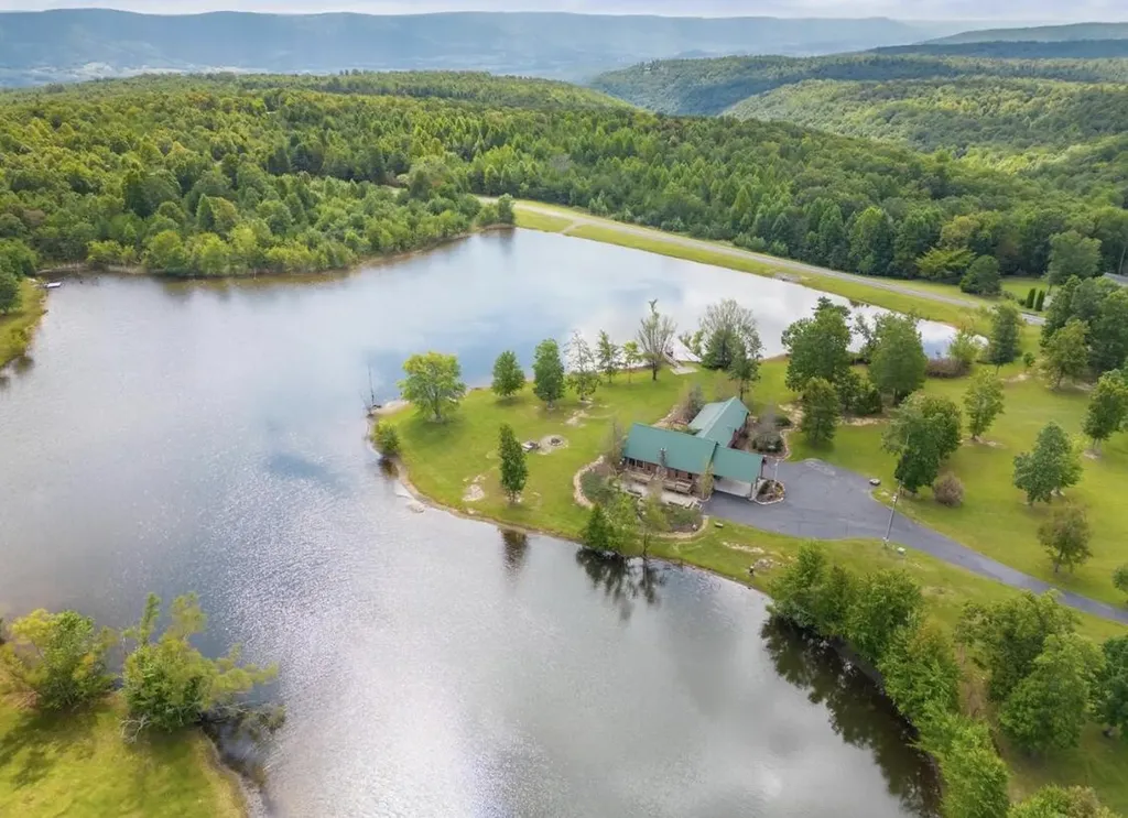 3227 Bluff View Drive, W Dunlap TN 37327