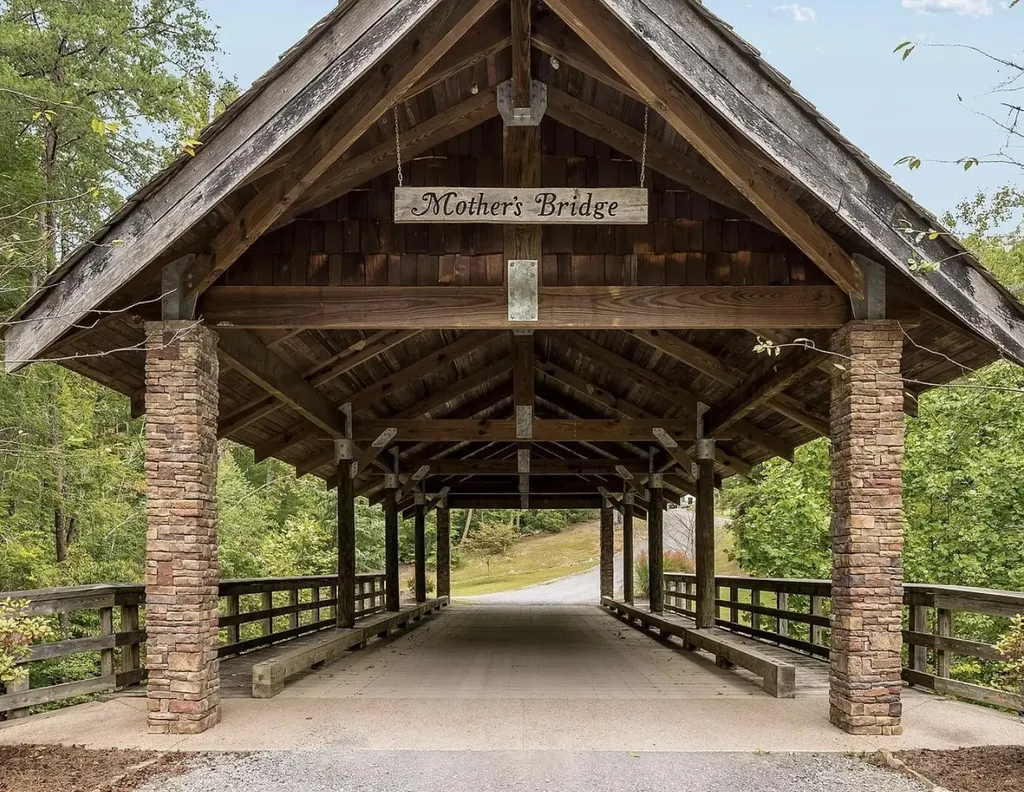 3227 Bluff View Drive, W Dunlap TN 37327