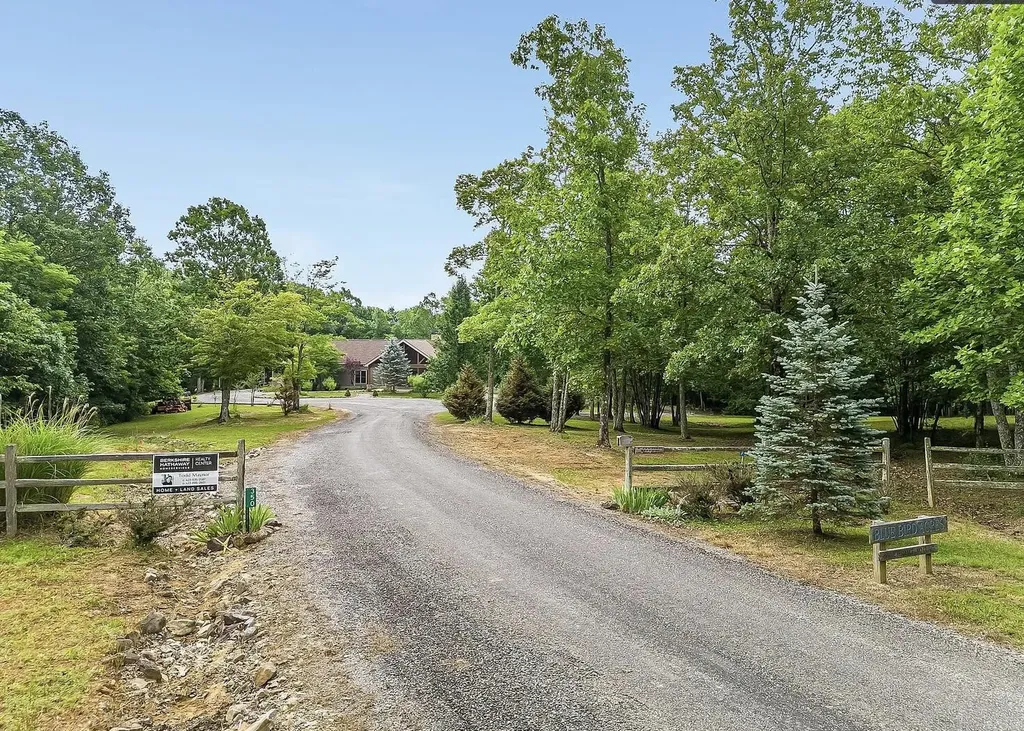 3227 Bluff View Drive, W Dunlap TN 37327