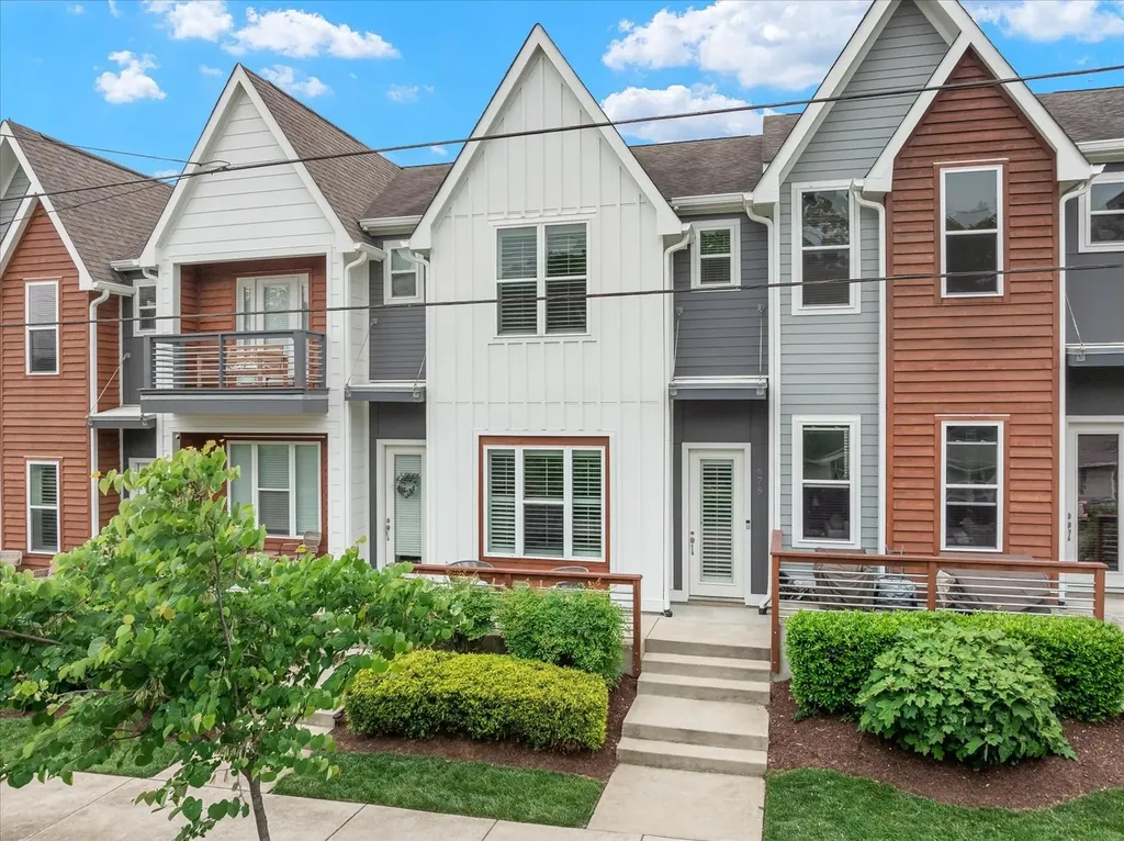 678 James Avenue Nashville TN 37209