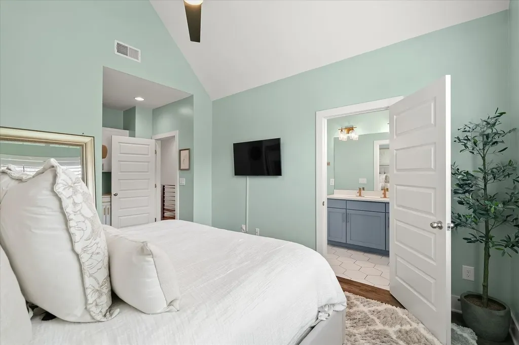 678 James Avenue Nashville TN 37209
