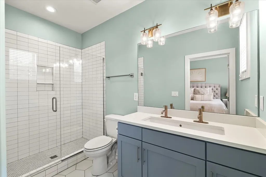 678 James Avenue Nashville TN 37209
