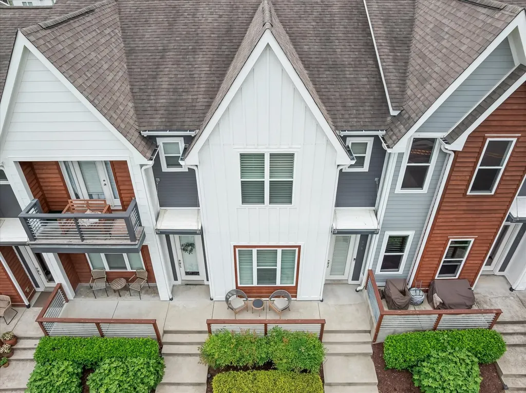 678 James Avenue Nashville TN 37209