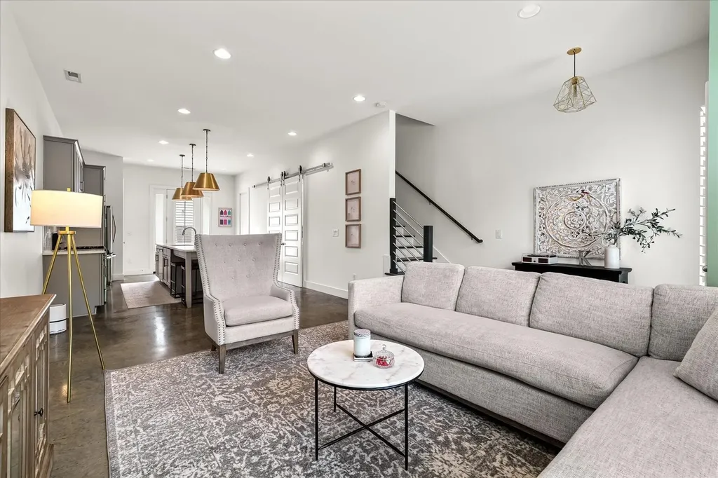 678 James Avenue Nashville TN 37209