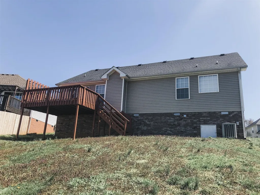 2628 Arthurs Court Clarksville TN 37040
