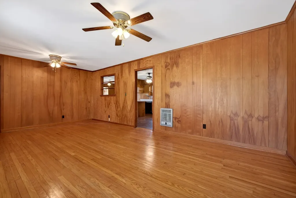 463 Franks Ferry Road Sparta TN 38583