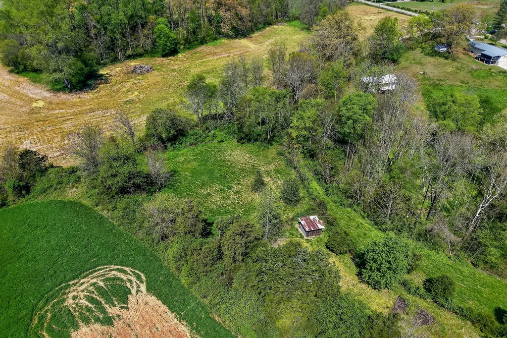 463 Franks Ferry Road Sparta TN 38583