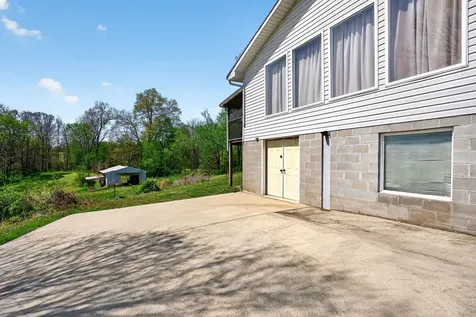 463 Franks Ferry Road Sparta TN 38583