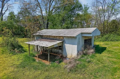 463 Franks Ferry Road Sparta TN 38583