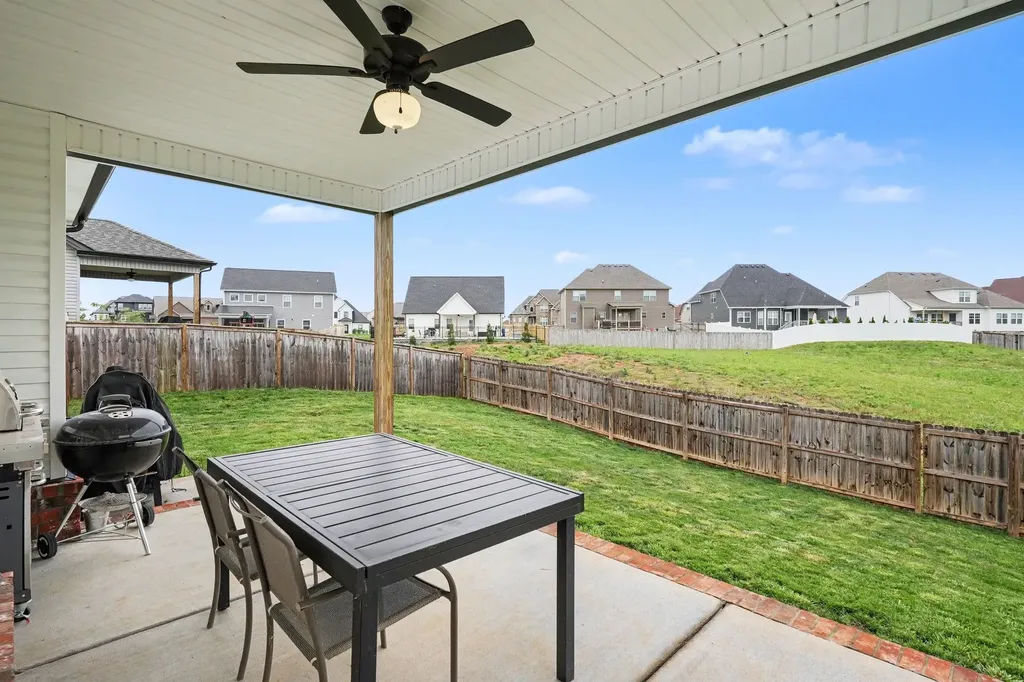 2684 Remington Trace Clarksville TN 37043