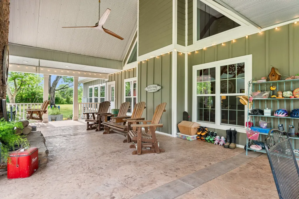 587A Douglas Lane Gallatin TN 37066