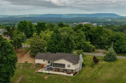 908 Harris Lane Chattanooga TN 37412