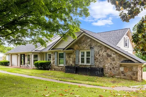 908 Harris Lane Chattanooga TN 37412