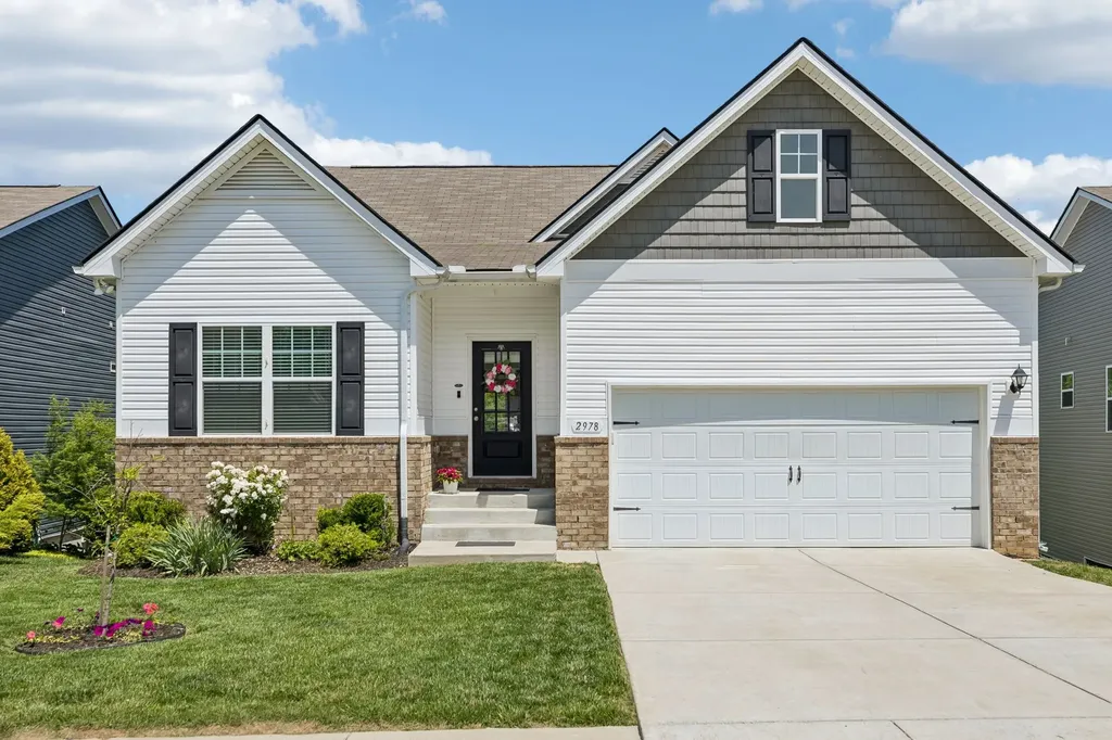 2978 Timewinder Way Columbia TN 38401