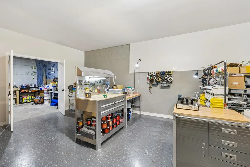 2978 Timewinder Way Columbia TN 38401