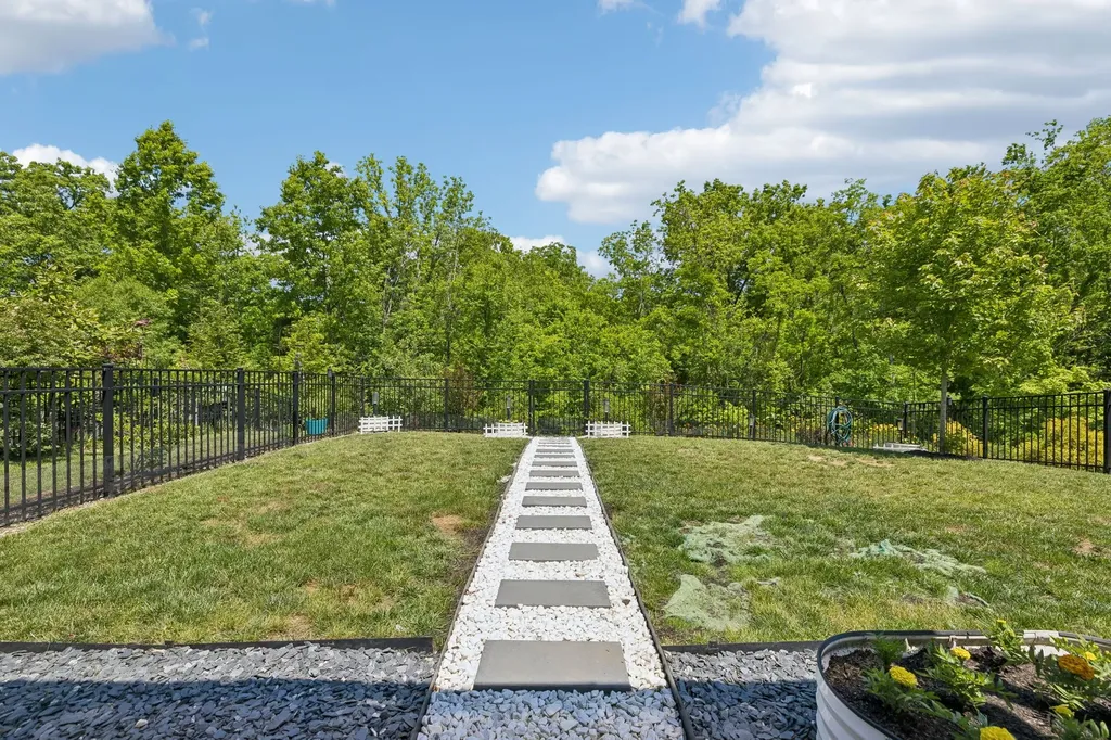 2978 Timewinder Way Columbia TN 38401