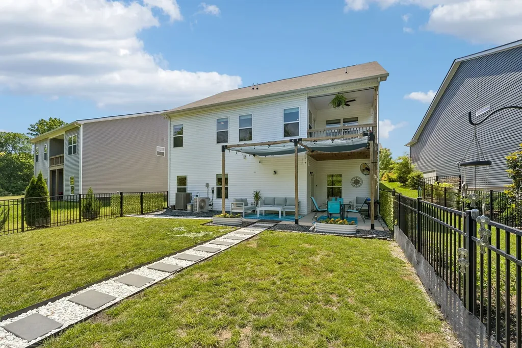 2978 Timewinder Way Columbia TN 38401