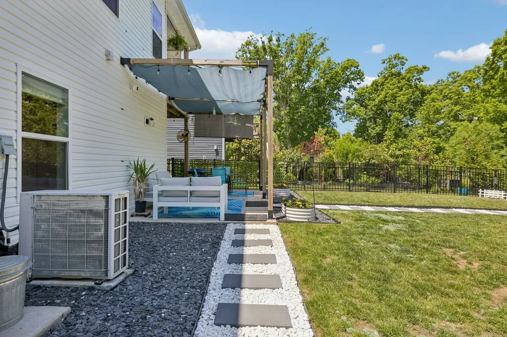 2978 Timewinder Way Columbia TN 38401