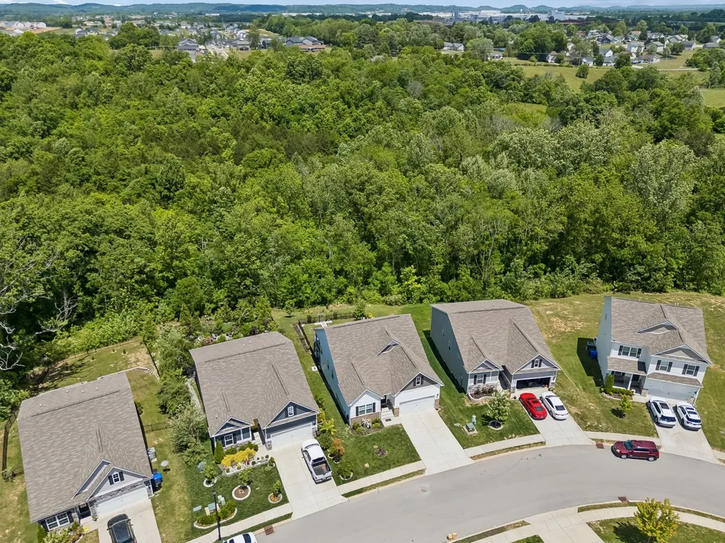 2978 Timewinder Way Columbia TN 38401