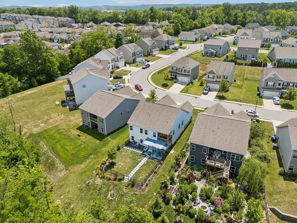 2978 Timewinder Way Columbia TN 38401